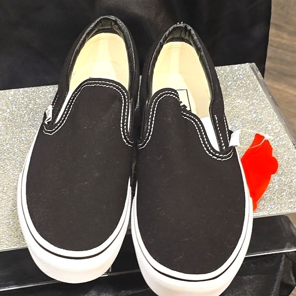 Vans Asher Slip-On Sneaker- Black/White - Picture 8 of 10